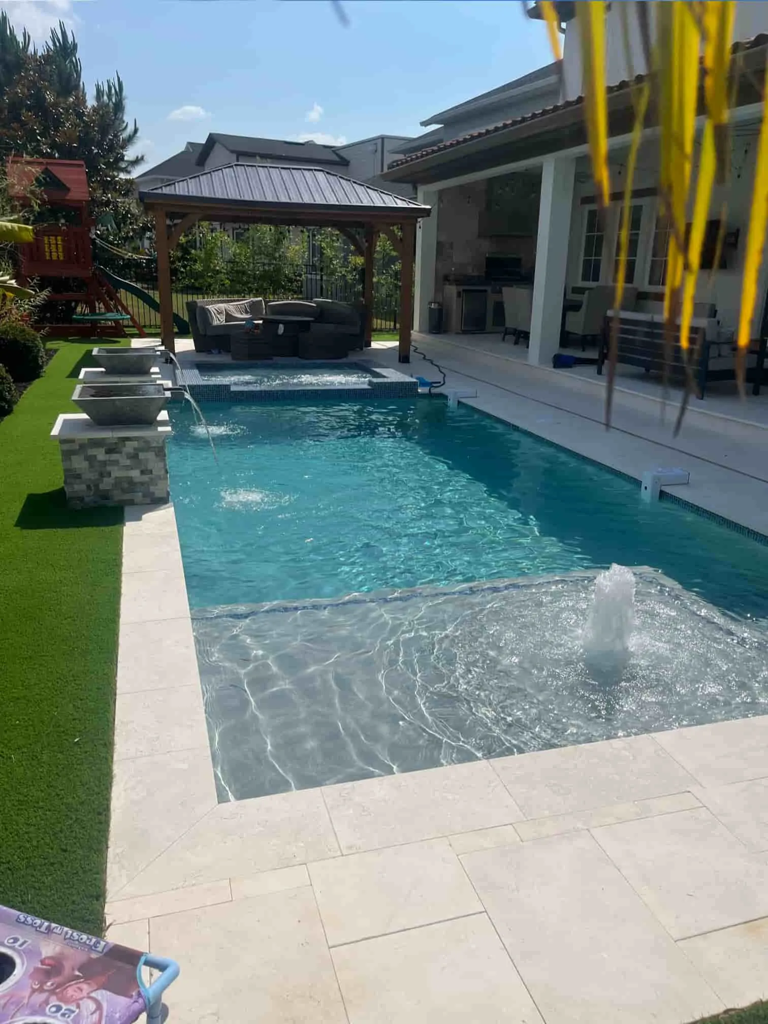 Finsen St Orlando — featured view