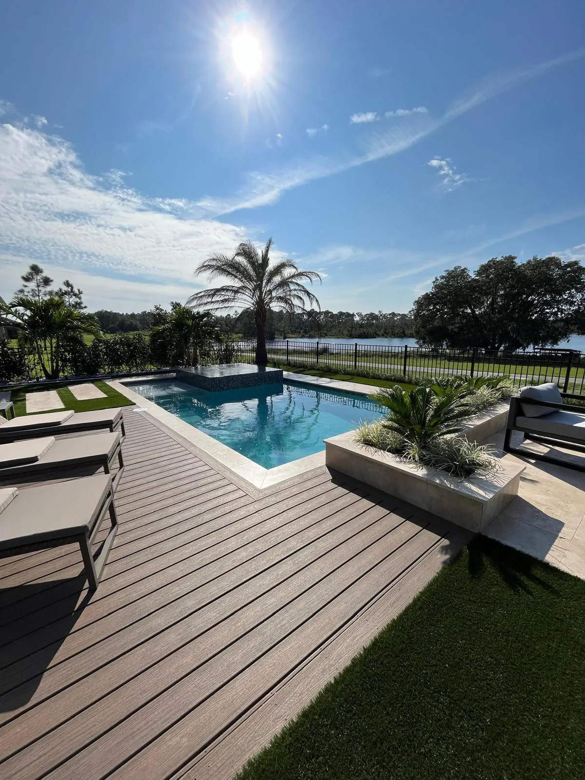 Bolero Rd — featured view